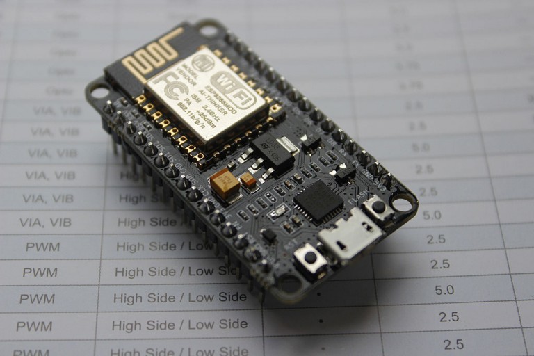 2016_12_23_NodeMCU_DEVKIT_1.0